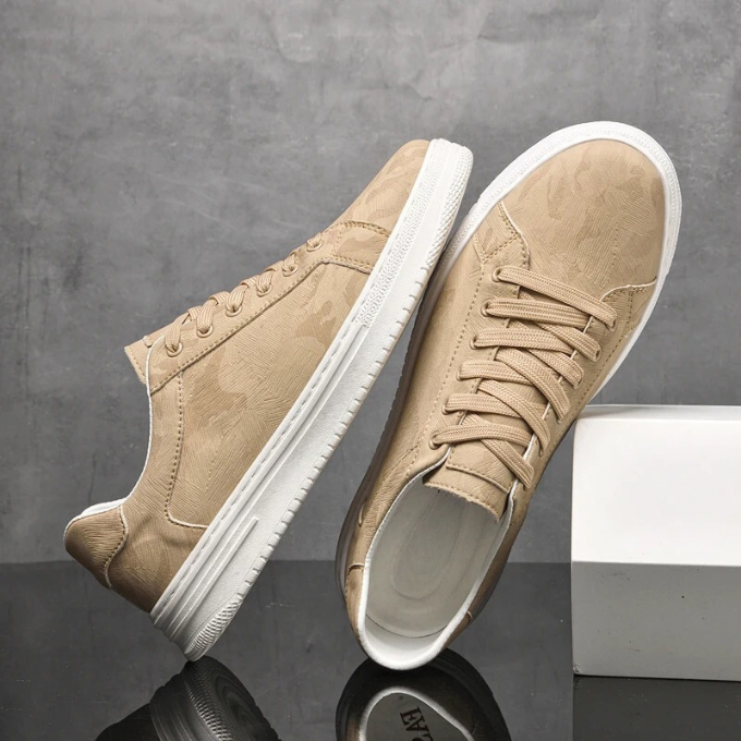 Cassius | Men's Classic Low-Top Sneakers