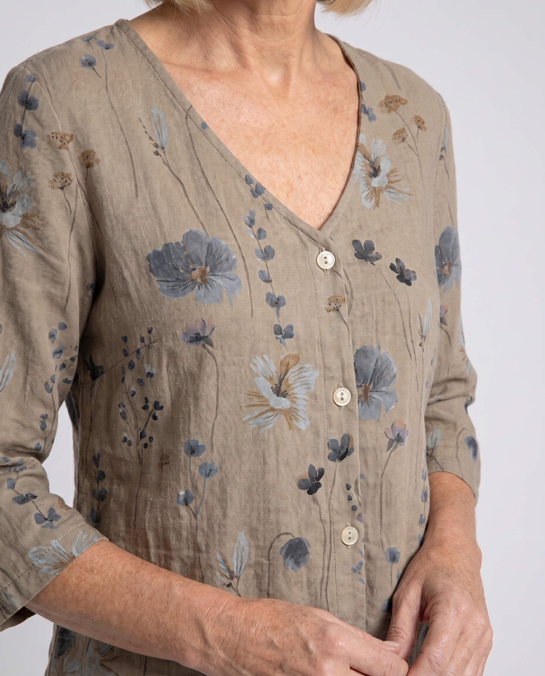 Iris | Women's Floral V-Neck Summer Blouse