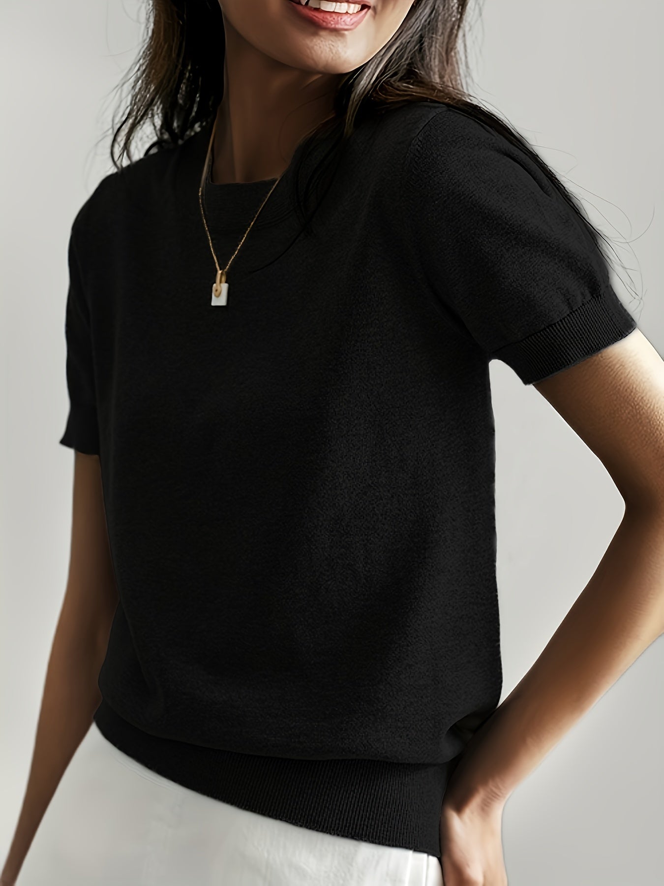 Maude | Women's Short Sleeve Round Neck Summer Top